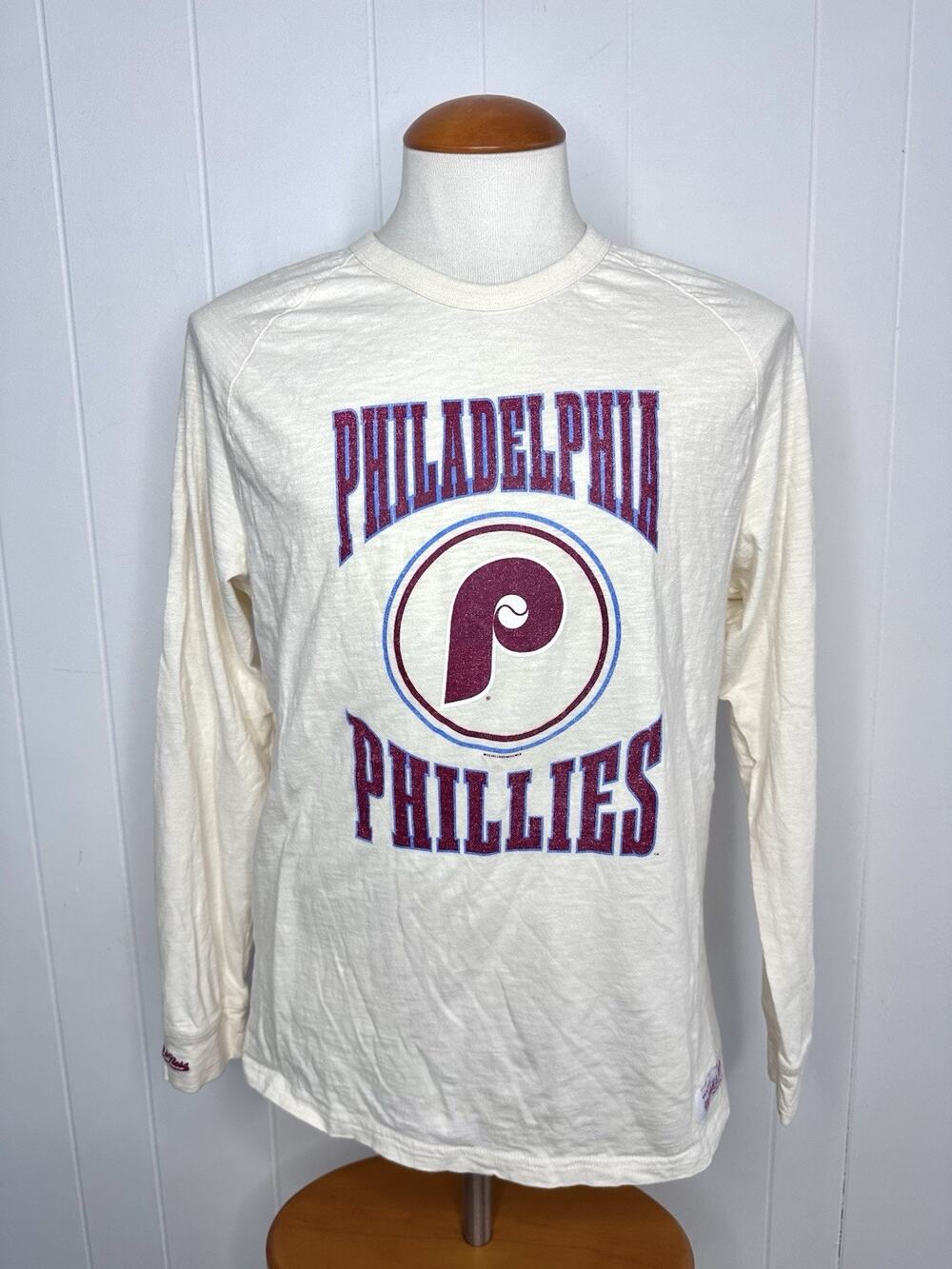 Mitchell & Ness Philadelphia Phillies Long Sleeve T Shirt MLB Cream Color Mens L
